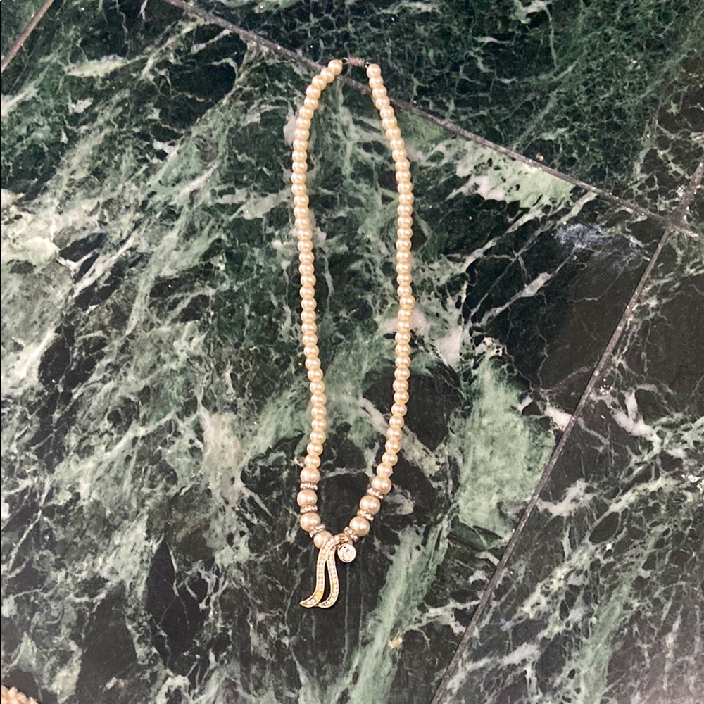 Elegant Gold Pearl Necklace